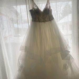 *RESERVED* Essence of Australia Wedding Dress